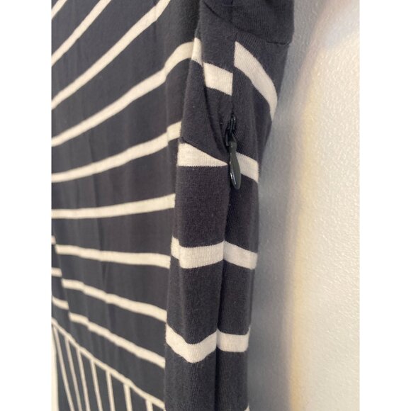 Loft Navy & White Striped Fit-And-Flare Dress Keyhole Back Closure Size 8 - Picture 3 of 7